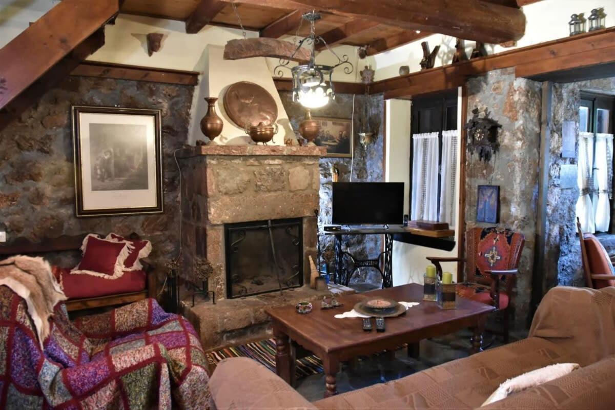 Mariolata Vintage Stone Villa - 4 Season Escape Extérieur photo